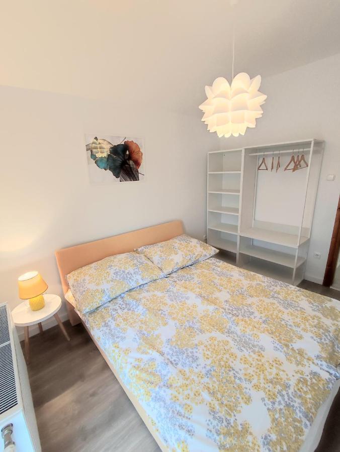 Árnyas Apartmanház Balatonlelle Esterno foto